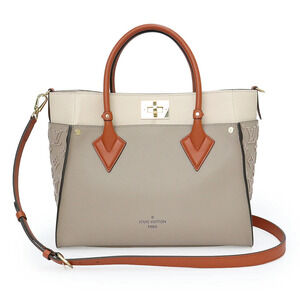 LOUIS VUITTON On My Side Grain Calf Nappa Galet Shoulder Handbag Crossbody